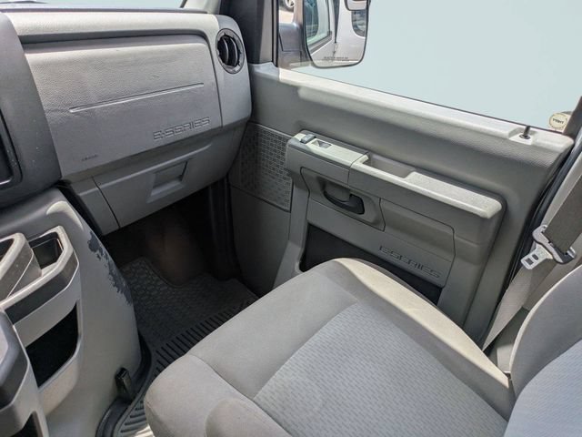 Used 2014 Ford E-350 and Econoline 350 XLT RWD image 18