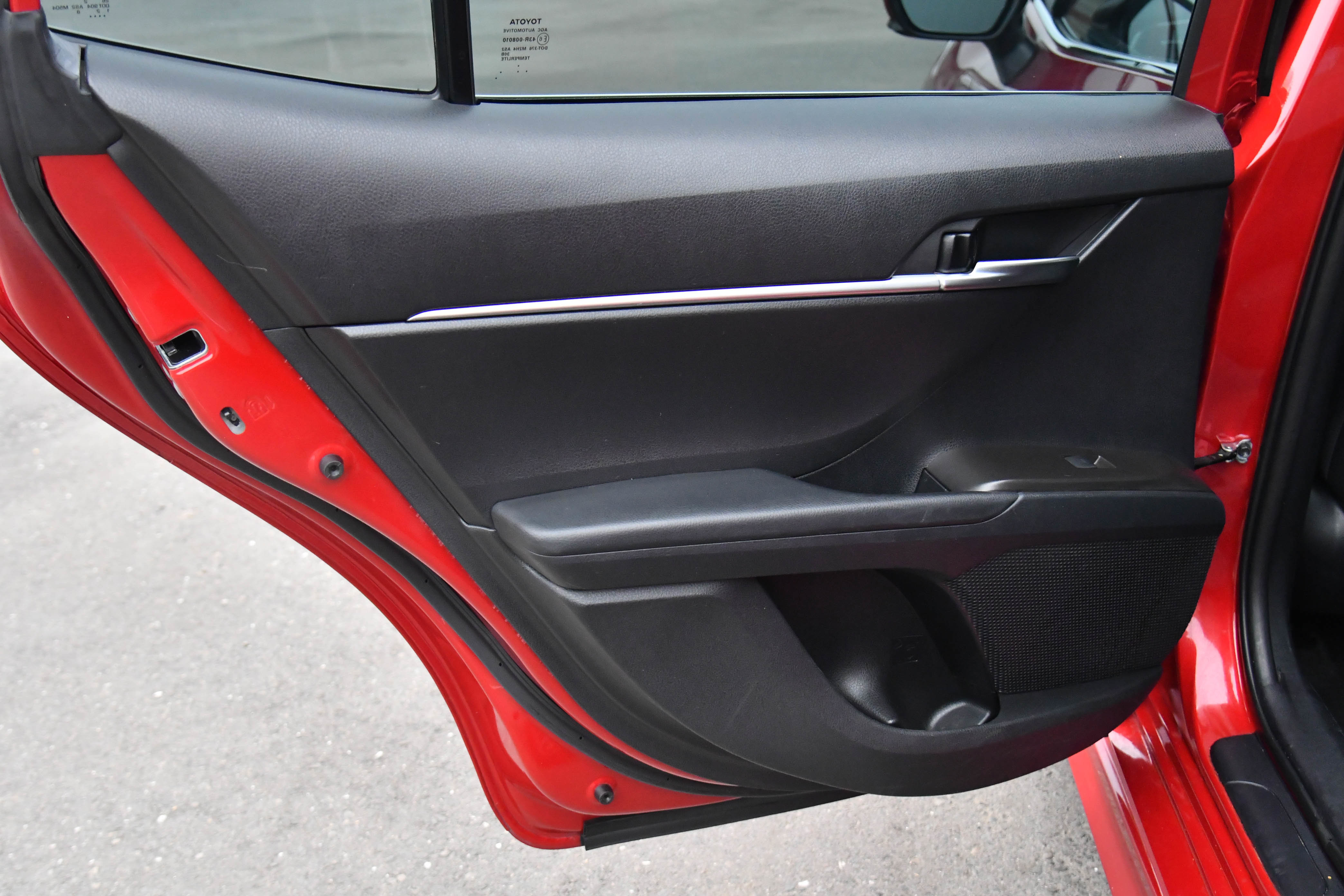 Used 2023 Toyota Camry SE image 35