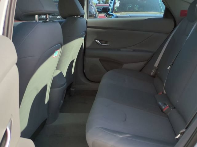 New 2026 Hyundai Elantra SE FWD image 13