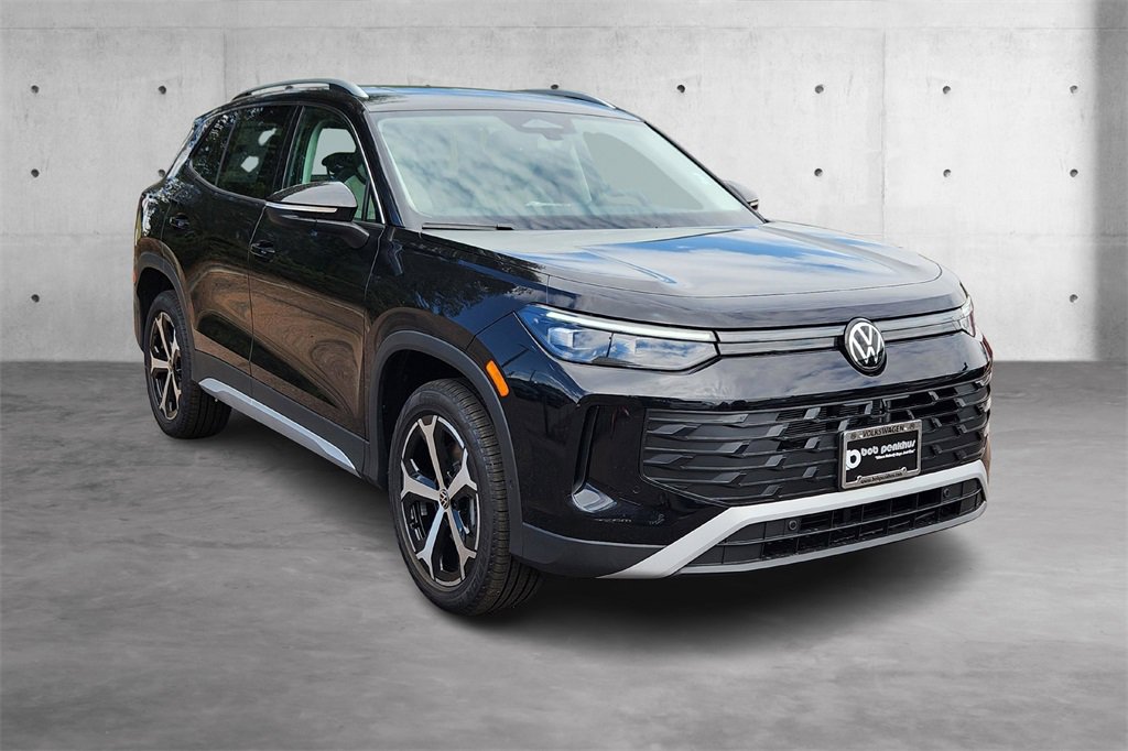 New 2025 Volkswagen Tiguan SE