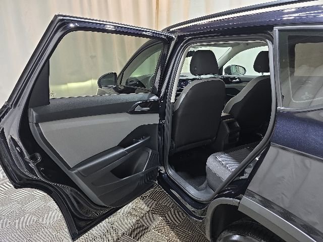 Certified 2022 Volkswagen Taos S AWD/4WD image 25