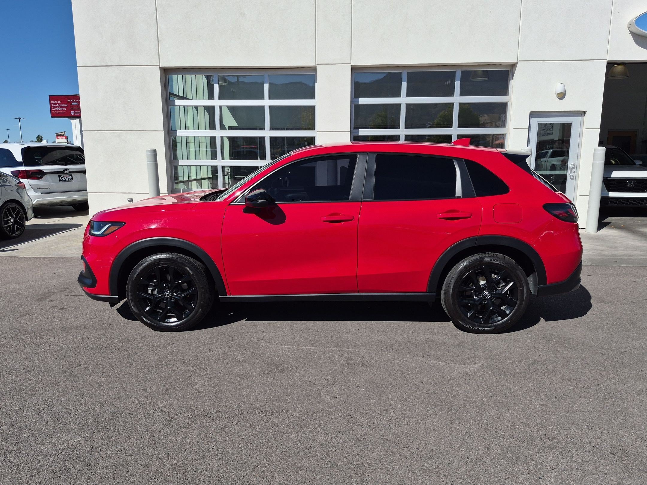 Certified 2025 Honda HR-V Sport image 9