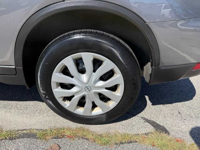 Used 2017 Nissan Rogue S AWD/4WD image 14