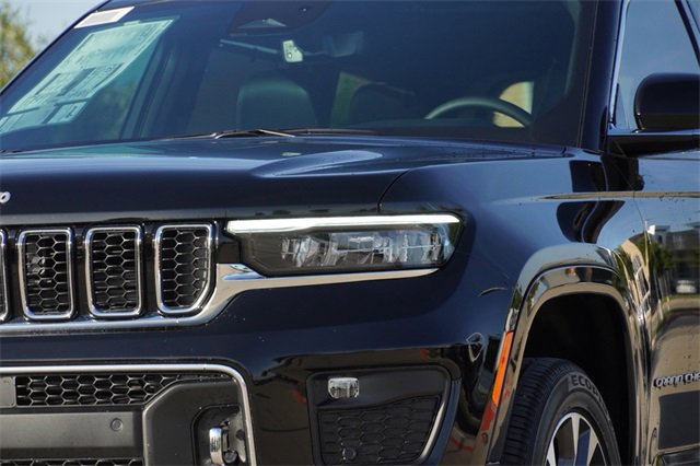 New 2025 Jeep Grand Cherokee L Overland image 4