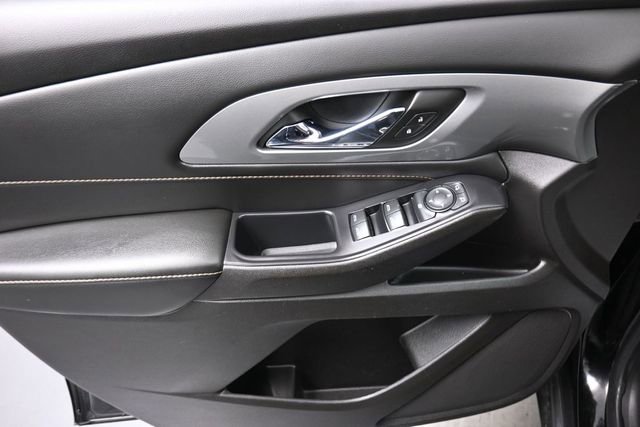 Used 2021 Chevrolet Traverse LS FWD image 13