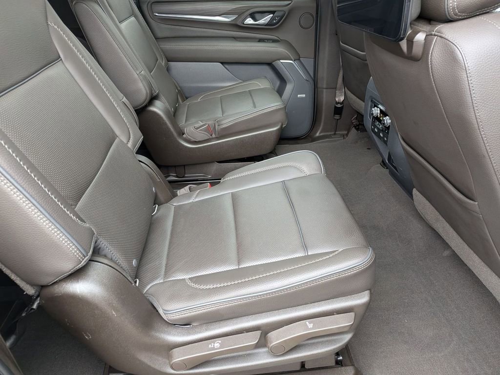 Used 2021 GMC Yukon XL Denali w/ Denali Premium Package RWD image 35