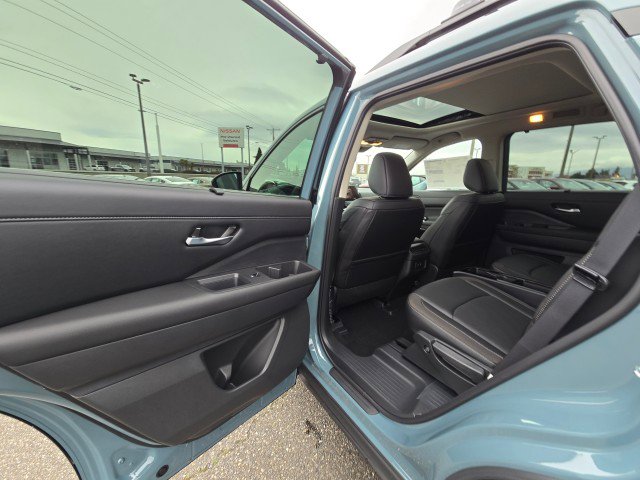 New 2026 Nissan Pathfinder SL image 20