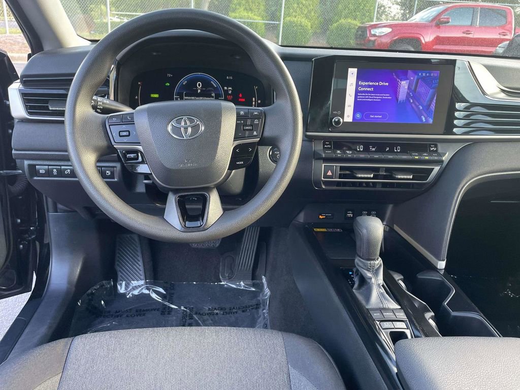 Used 2025 Toyota Camry LE FWD image 16