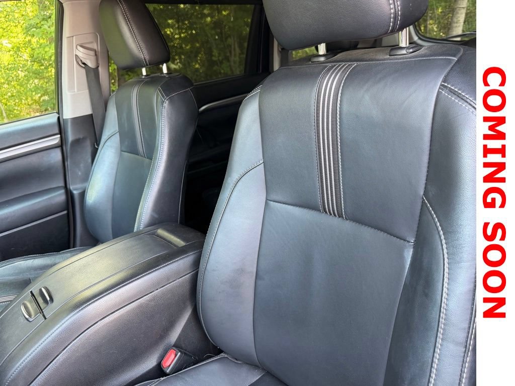 Used 2017 Toyota Highlander SE AWD/4WD image 13