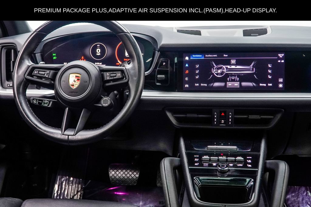 Used 2024 Porsche Cayenne AWD/4WD image 19