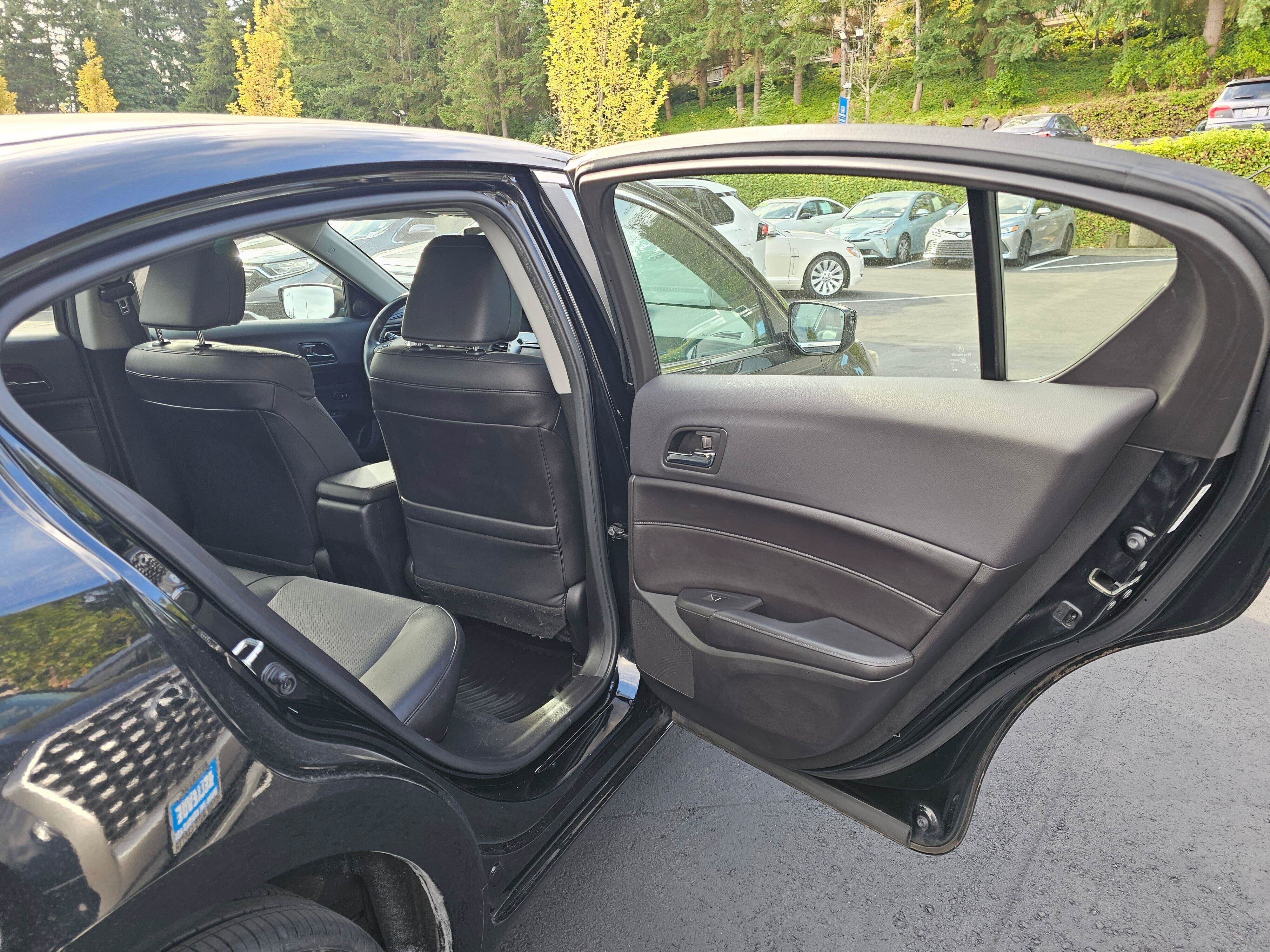 Used 2017 Acura ILX FWD image 15