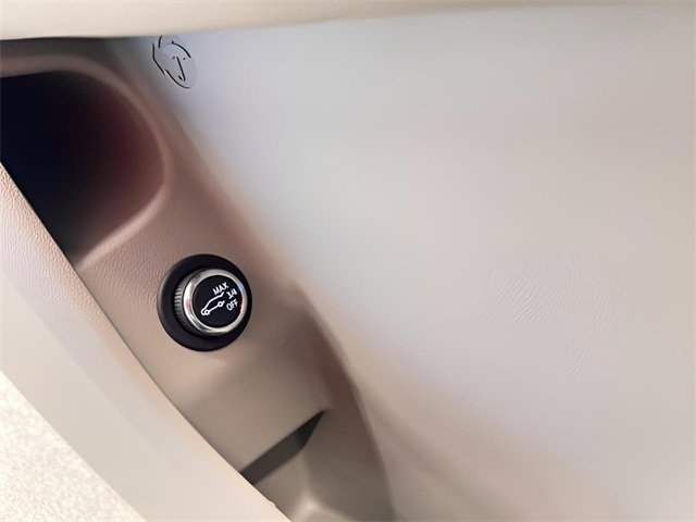 Certified 2023 Cadillac XT4 Luxury image 16