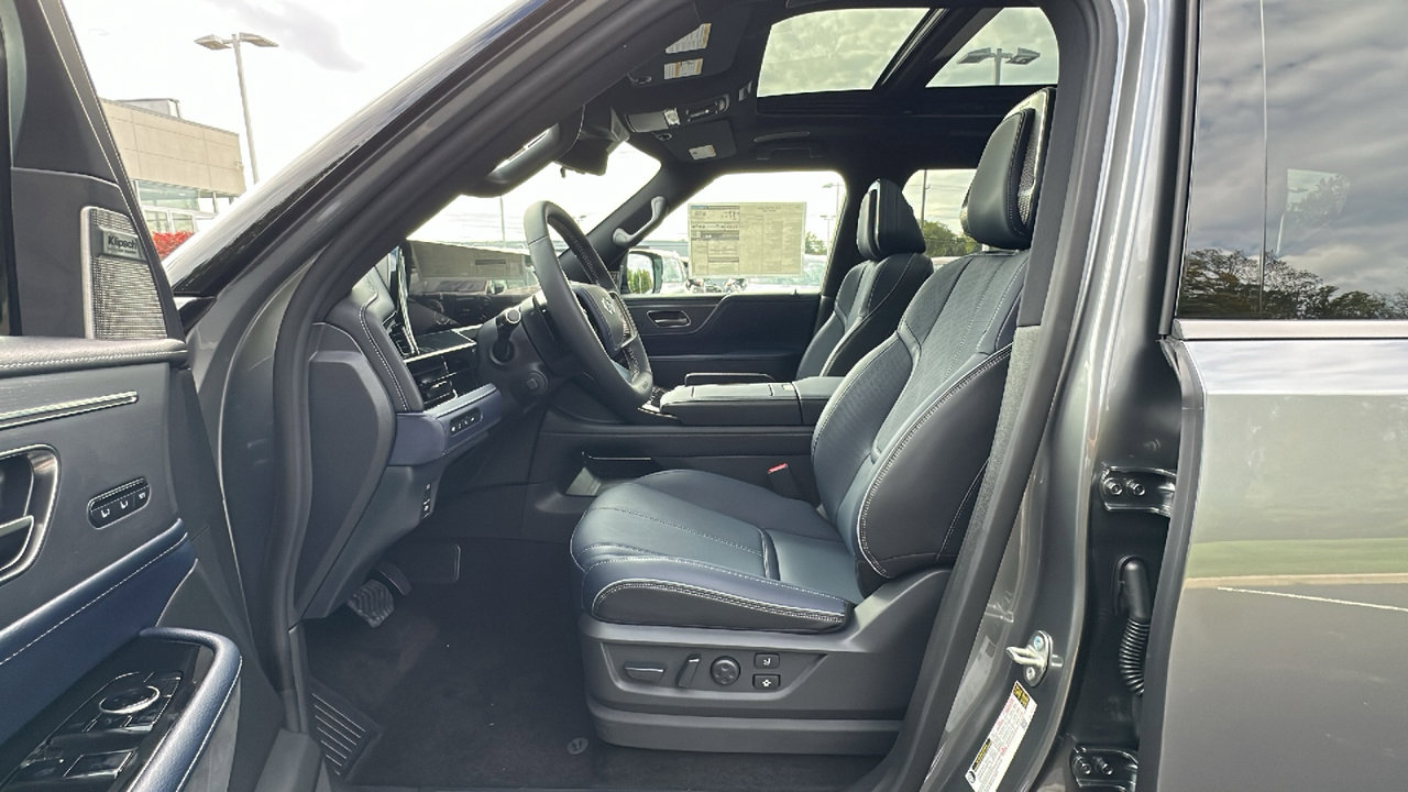 New 2026 INFINITI QX80 4WD image 7