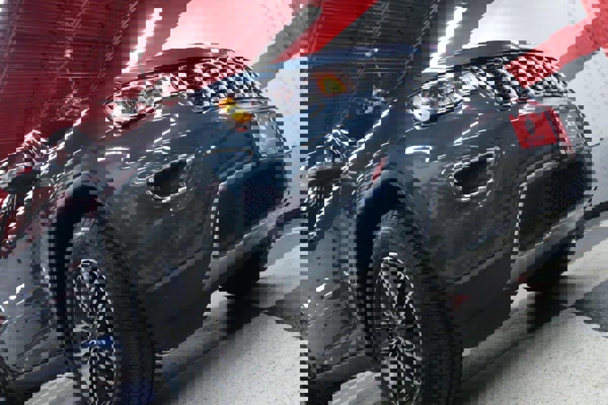 Used 2021 Jeep Grand Cherokee Limited image 30