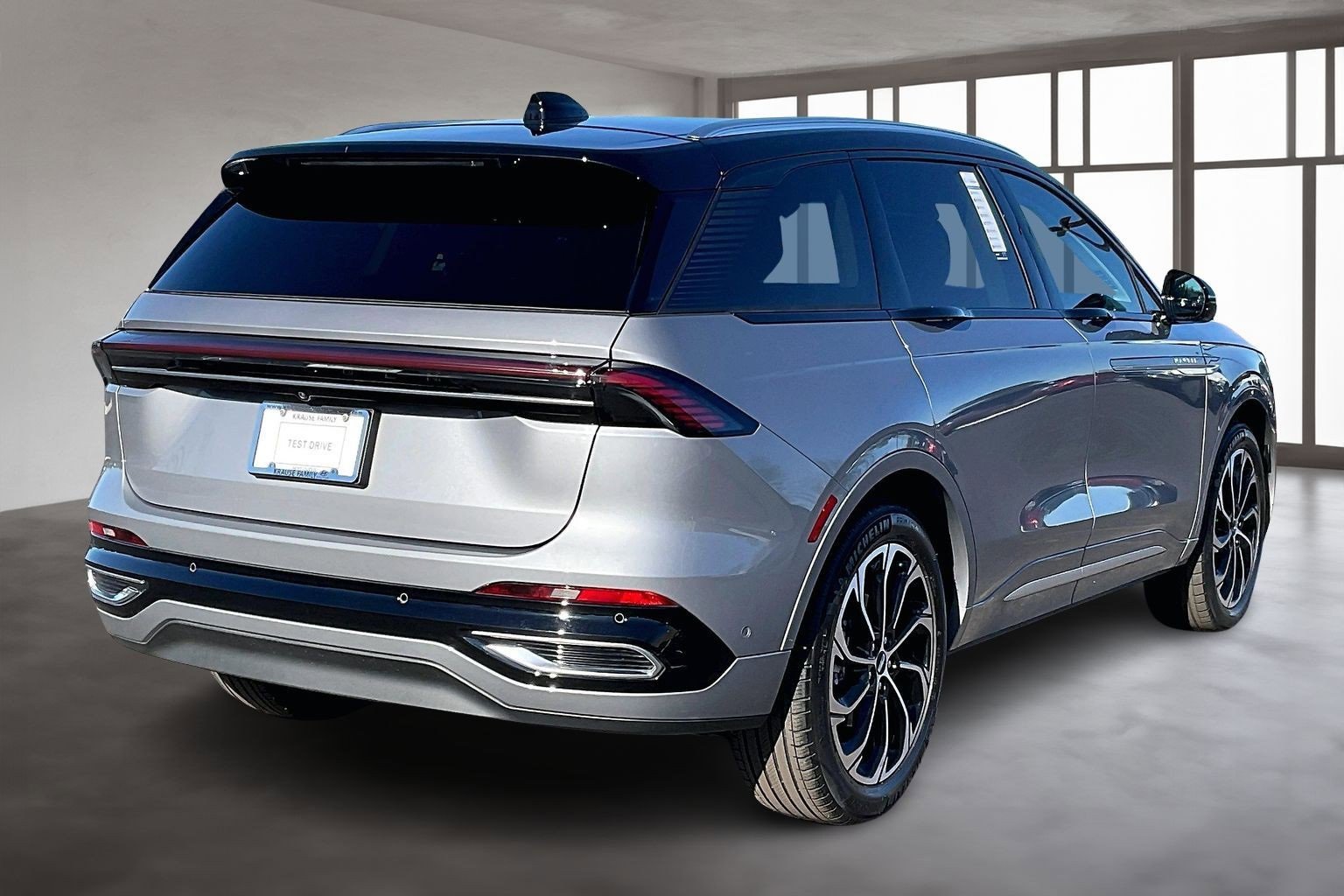 Used 2024 Lincoln Nautilus Reserve w/ Equipment Group 202A image 6