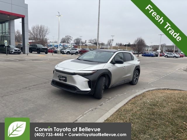 Used 2023 Toyota bZ4X XLE image 8