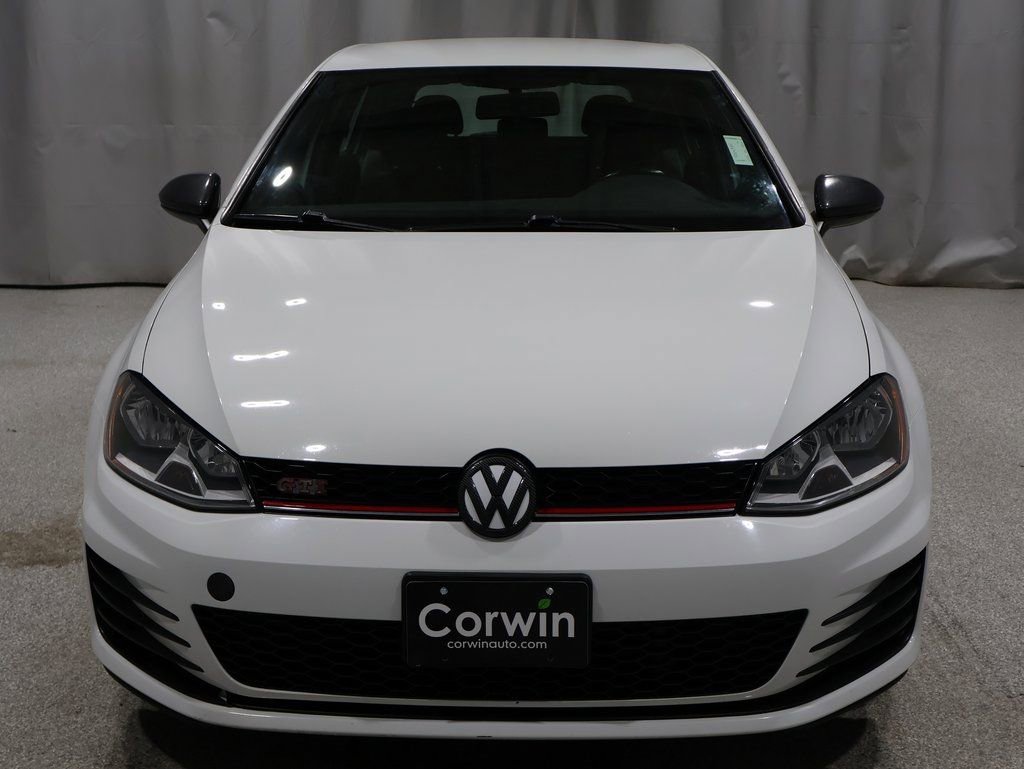 Used 2017 Volkswagen Golf S image 6