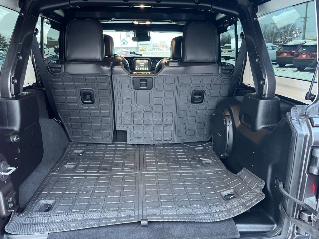 Used 2021 Jeep Wrangler Unlimited Sahara image 23