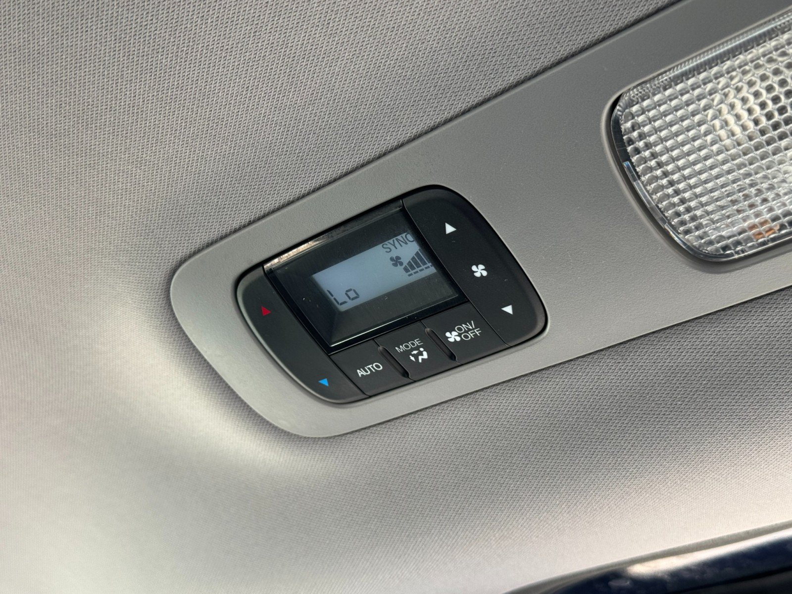 Used 2018 Honda Odyssey EX-L image 35
