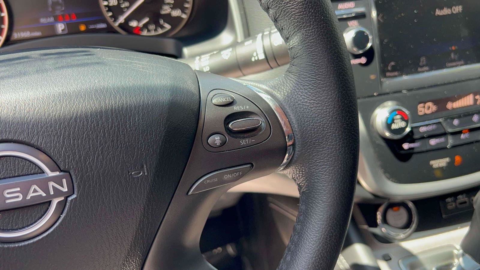 Used 2025 Nissan Murano SV AWD/4WD image 19