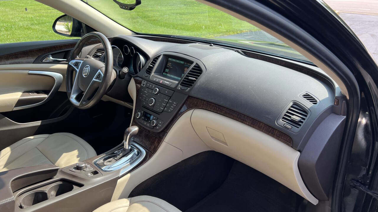 Used 2012 Buick Regal Premium image 25
