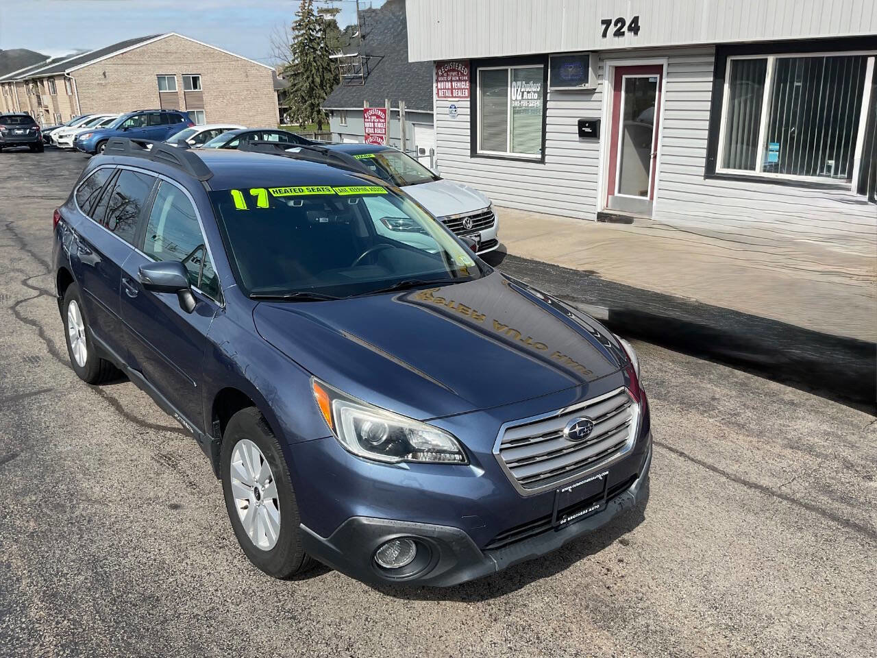 Used 2017 Subaru Outback 2.5i Premium image 3