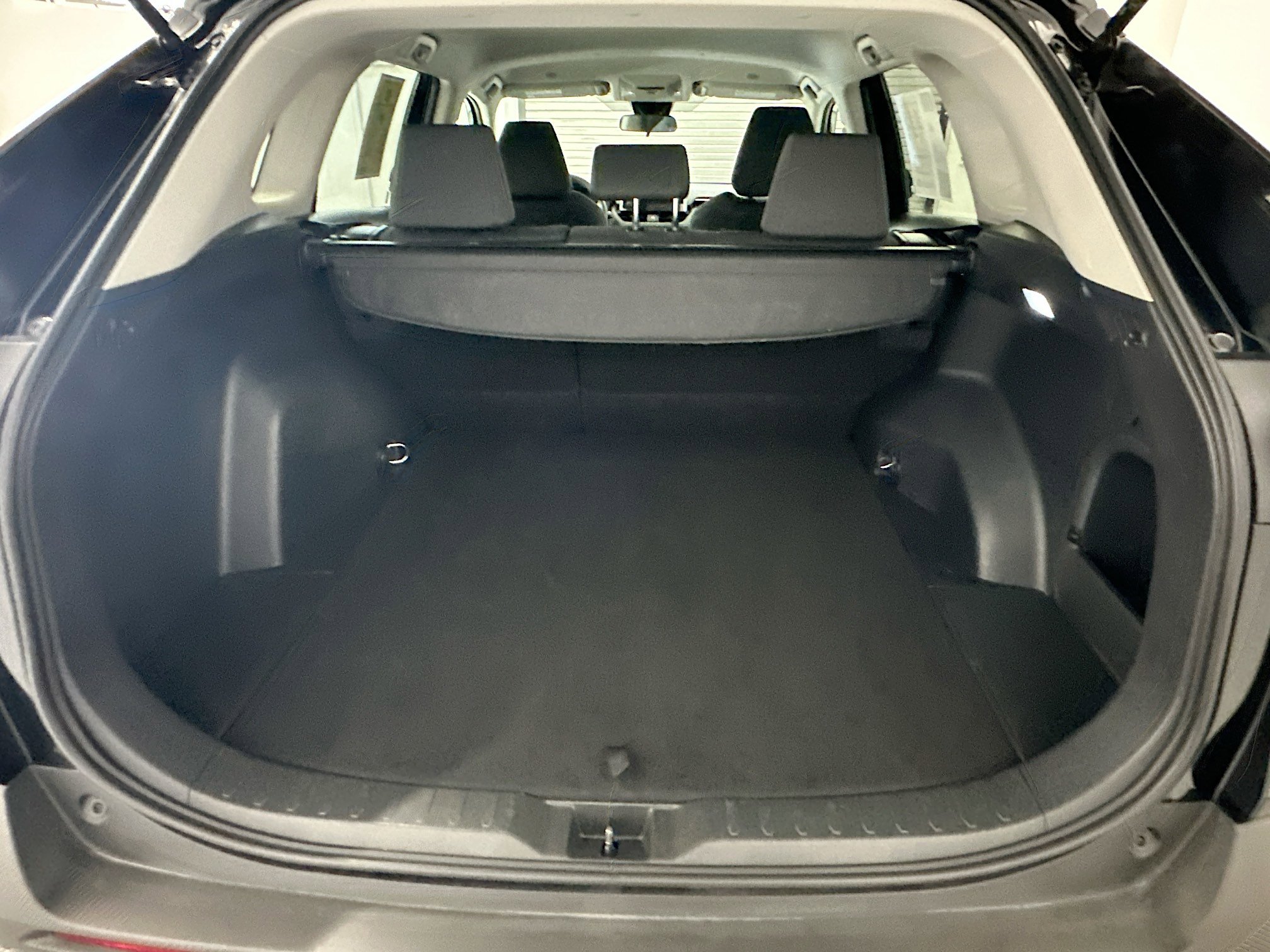 Used 2025 Toyota RAV4 XLE image 30