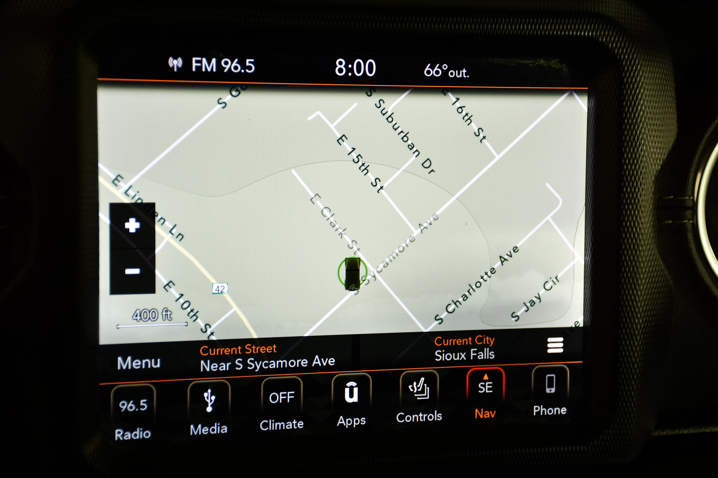 Used 2018 Jeep Wrangler Unlimited Sahara w/ Uconnect 4C Nav & Sound Group image 27