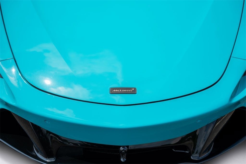 New 2025 McLaren Artura image 21