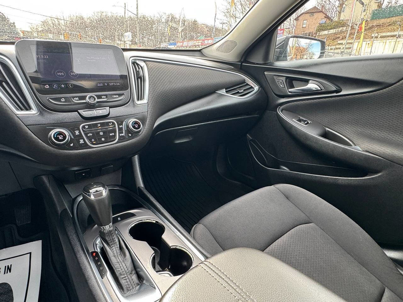 Used 2020 Chevrolet Malibu LT image 17