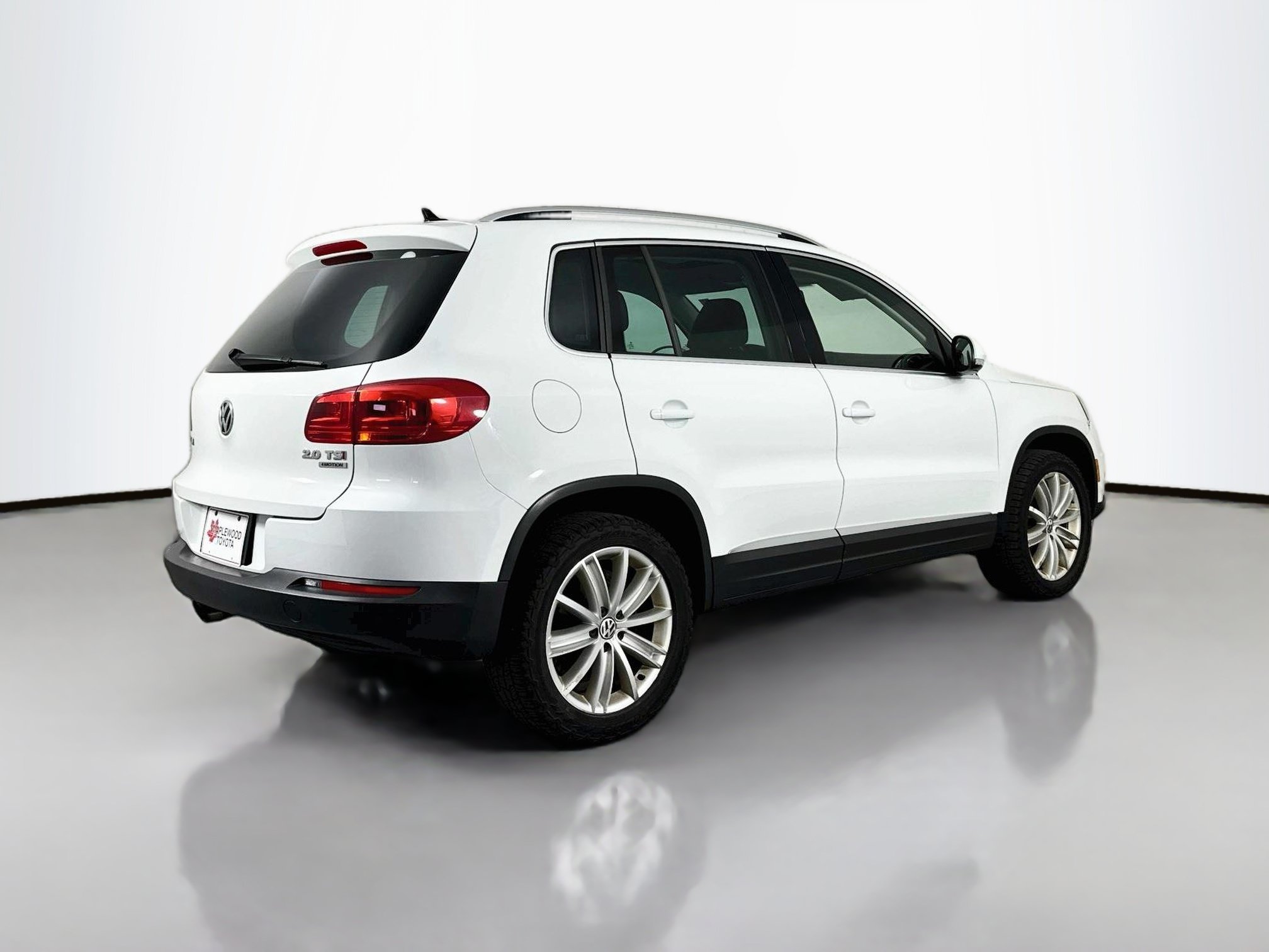 Used 2015 Volkswagen Tiguan SE AWD/4WD image 7