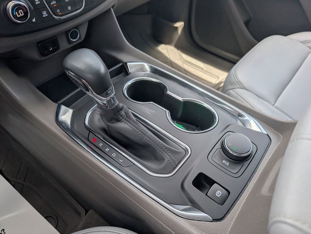 Used 2021 Chevrolet Traverse LT w/ LPO, Floor Liner Package image 16