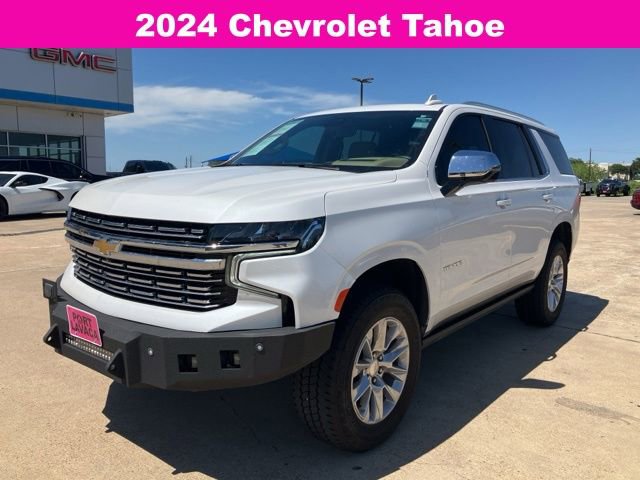 Used 2024 Chevrolet Tahoe Premier w/ Premium Package AWD/4WD image 3