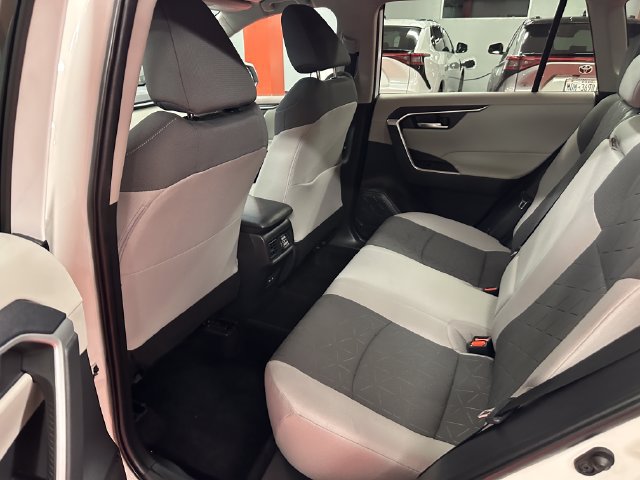 Certified 2025 Toyota RAV4 XLE w/ Convenience Package AWD/4WD image 13