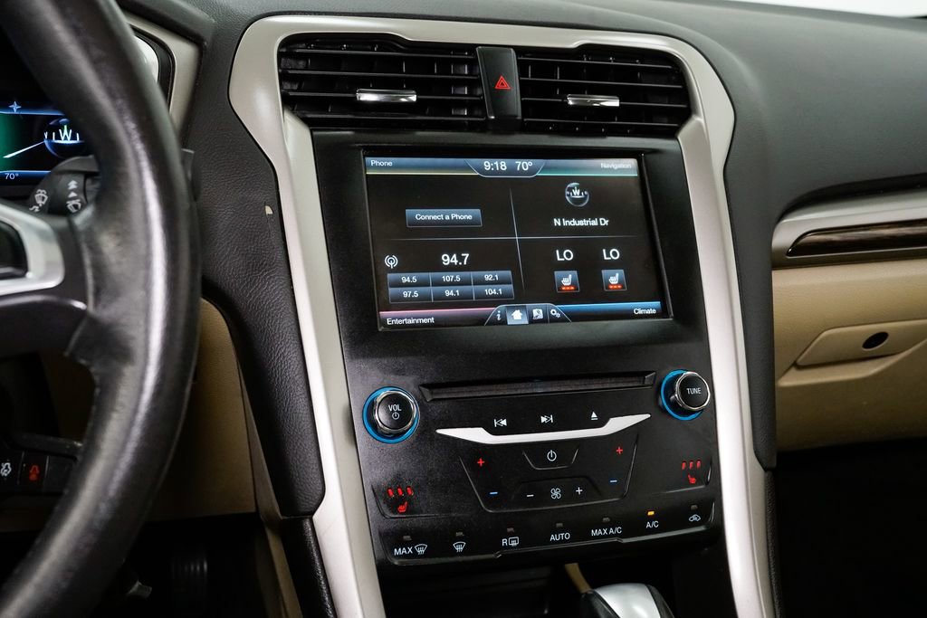 Used 2014 Ford Fusion SE w/ Equipment Group 502A image 14