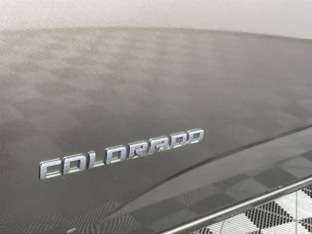 Used 2015 Chevrolet Colorado W/T w/ WT Convenience Package RWD image 9