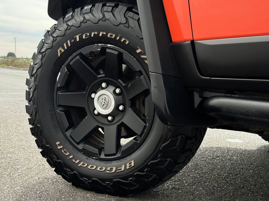 Used 2014 Toyota FJ Cruiser 4WD w/ Convenience Package image 26