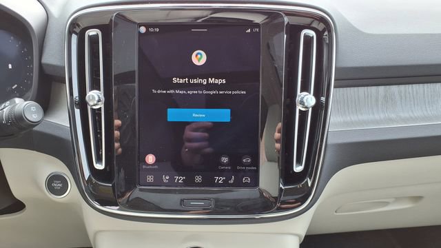 New 2026 Volvo XC40 B5 Plus w/ Protection Package Premier image 21