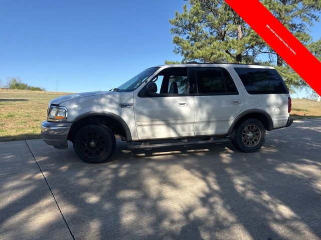 Used 2001 Ford Expedition XLT image 3