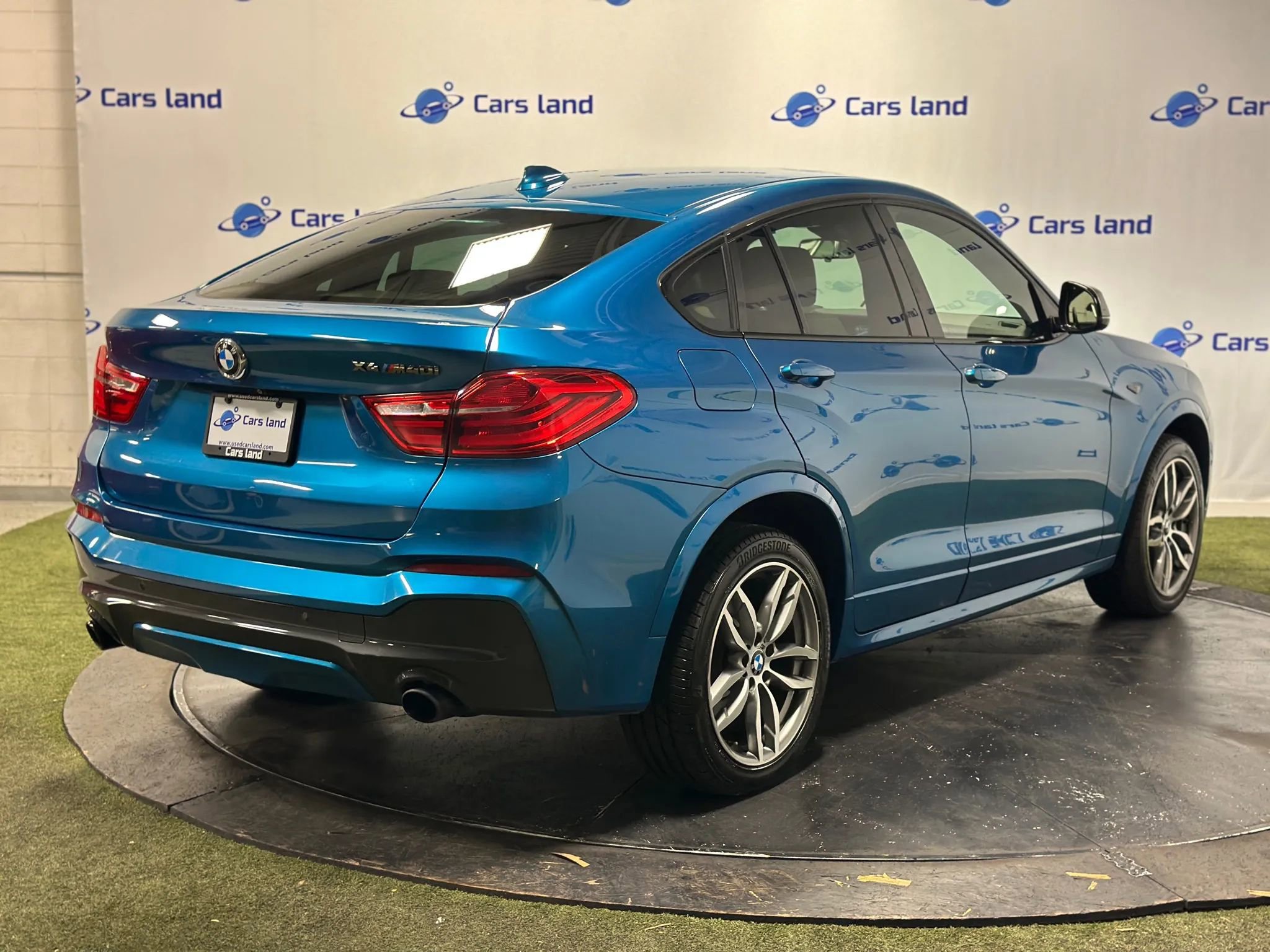 Used 2018 BMW X4 M40i image 3