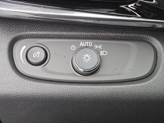 New 2026 Buick Envista Avenir image 10