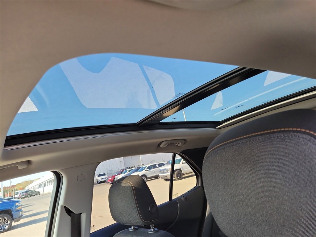 Used 2021 Chevrolet Equinox LT image 33