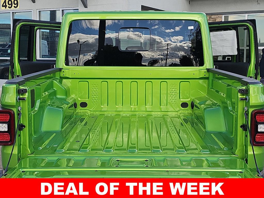 New 2025 Jeep Gladiator Mojave w/ Convenience Group AWD/4WD image 12