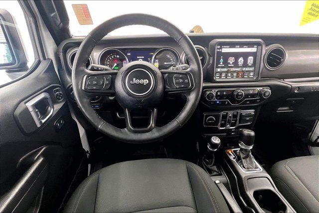 Used 2023 Jeep Wrangler Unlimited w/ Cold Weather Group image 4