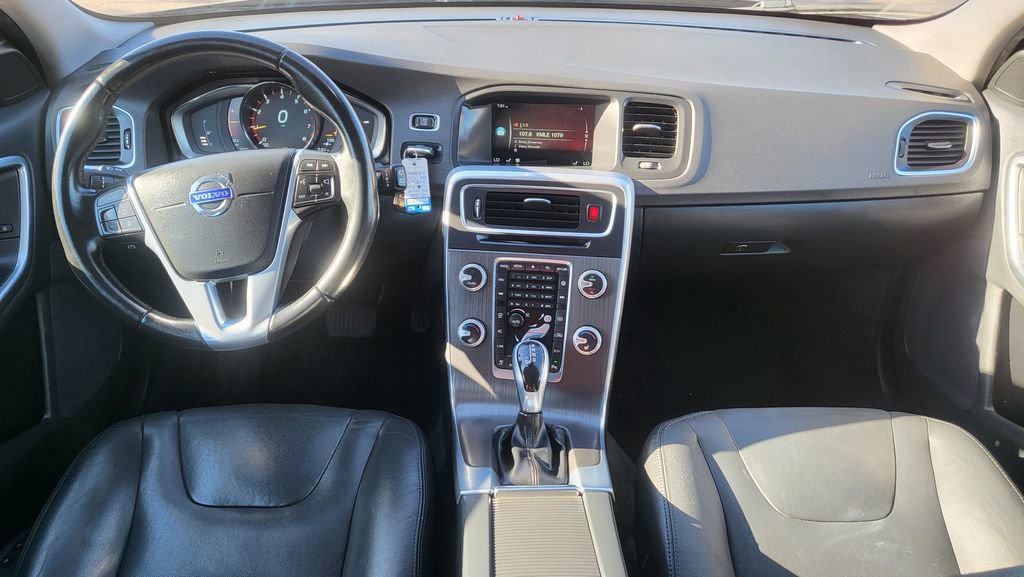 Used 2016 Volvo V60 T5 Premier w/ Protection Package FWD image 27