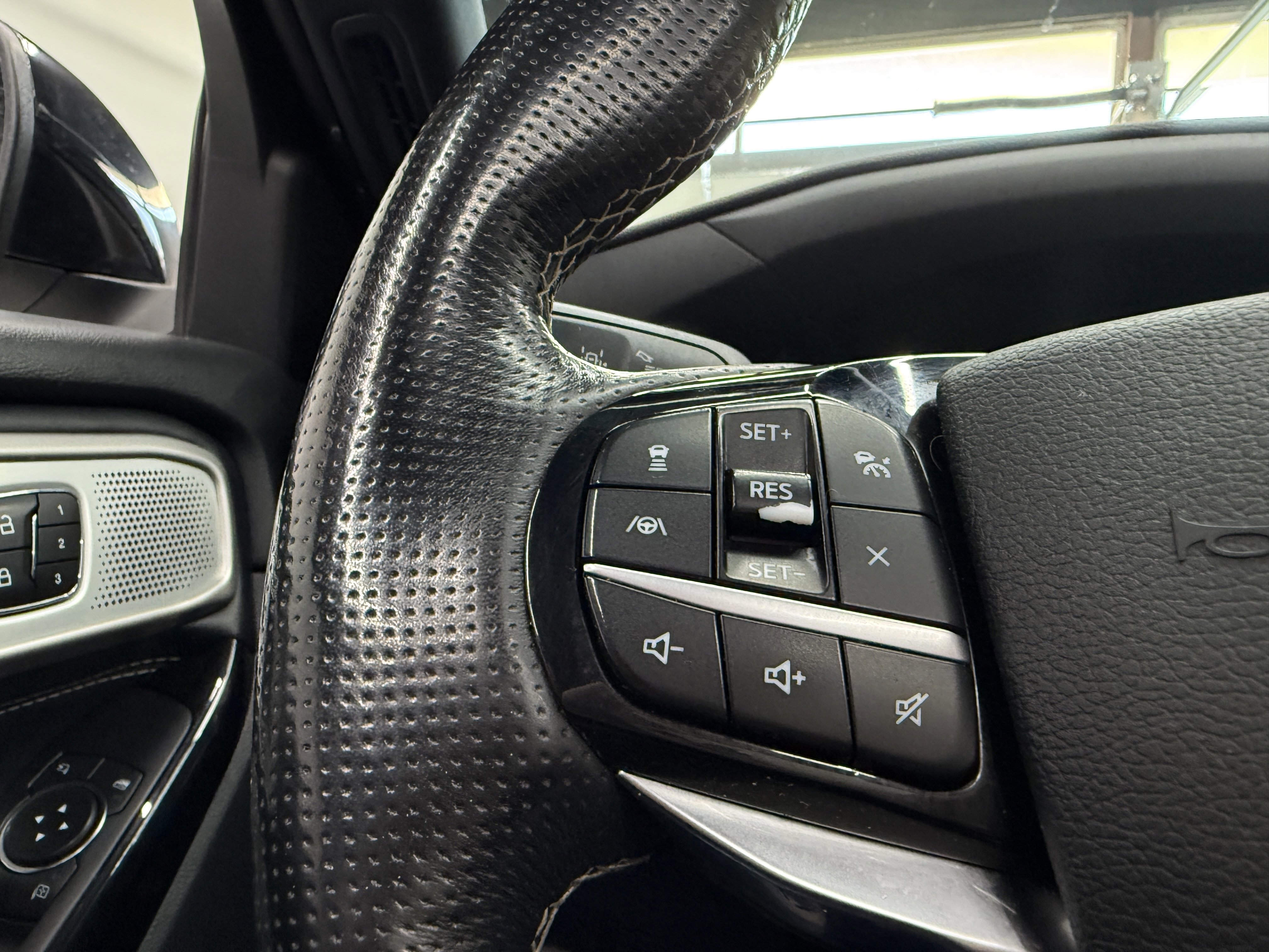 Used 2021 Ford Explorer ST w/ ST Street Pack image 15