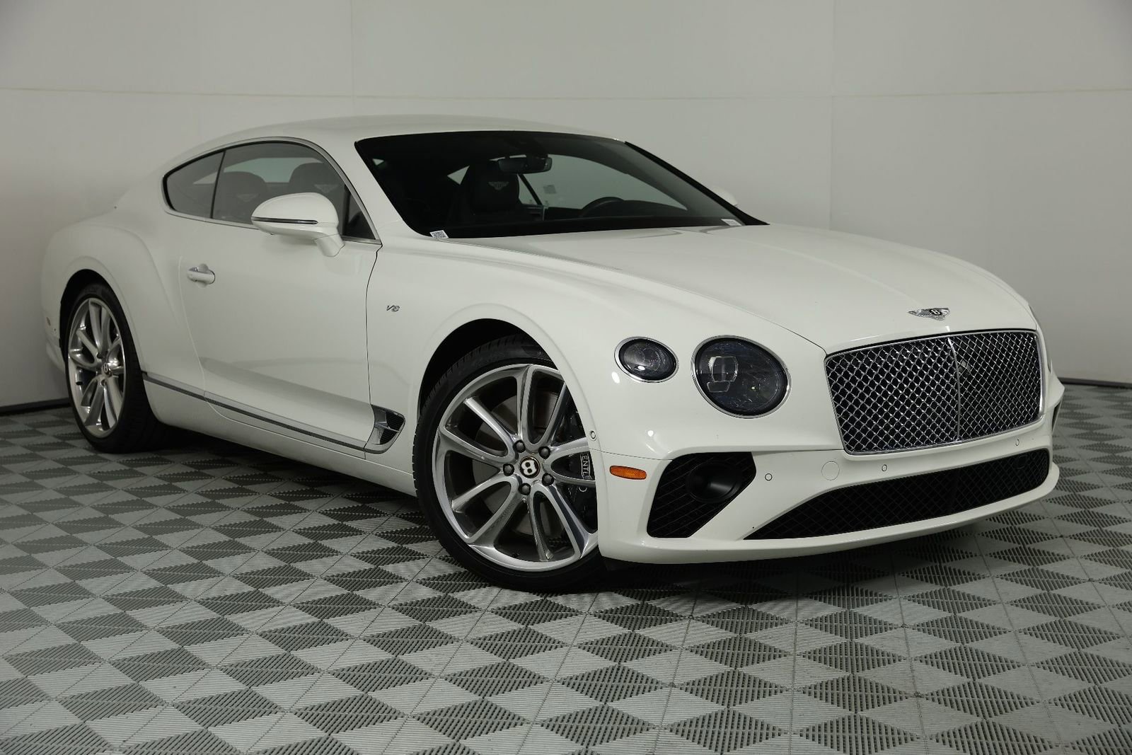 Used 2020 Bentley Continental GT image 17
