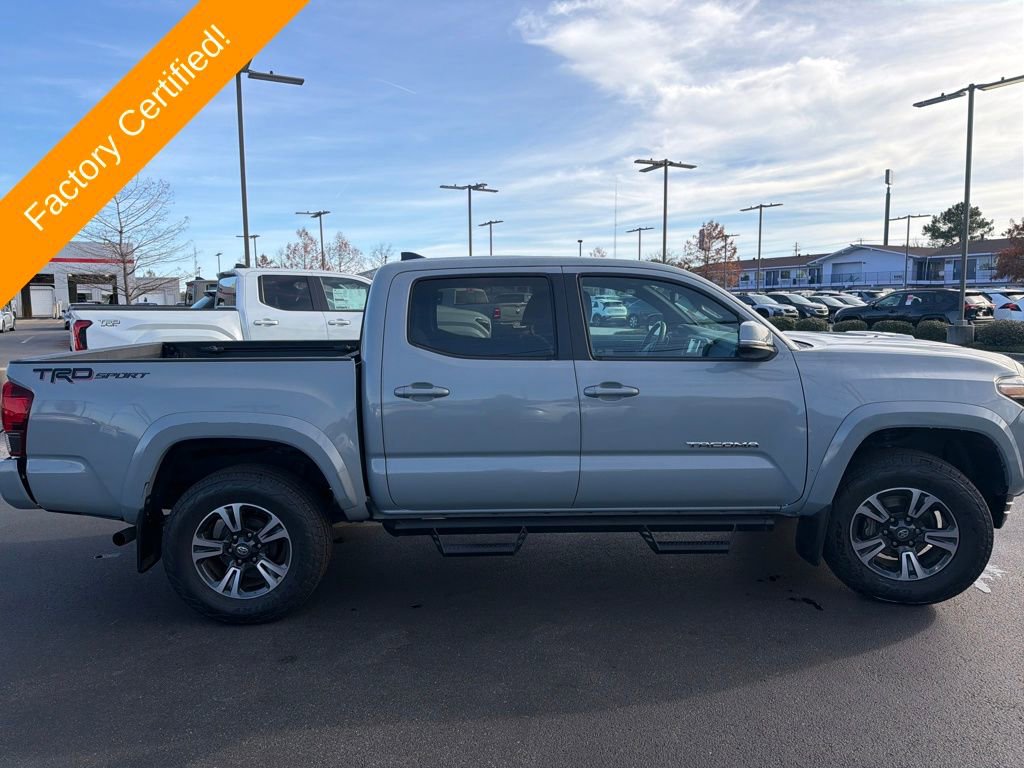 Used 2019 Toyota Tacoma TRD Sport image 6