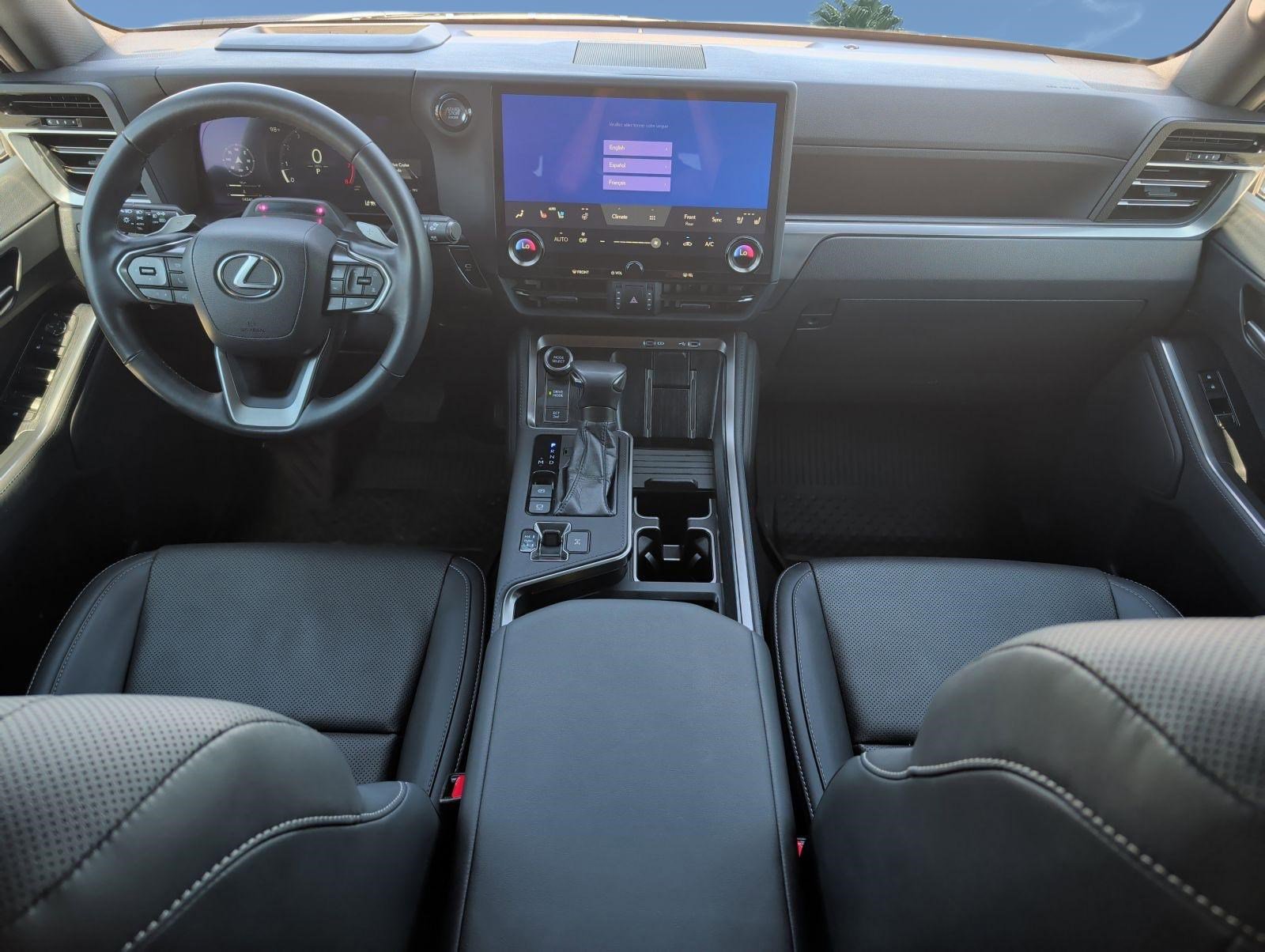 Used 2024 Lexus GX 550 w/ Accessory Package (Z1) image 27