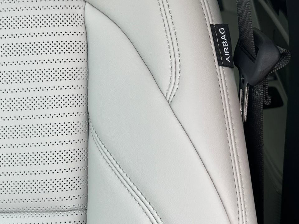 New 2026 Lincoln Nautilus Reserve w/ Jet Appearance Package AWD/4WD image 12